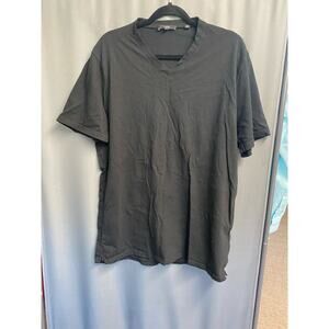 Vince men’s v-neck black tee XL- b49